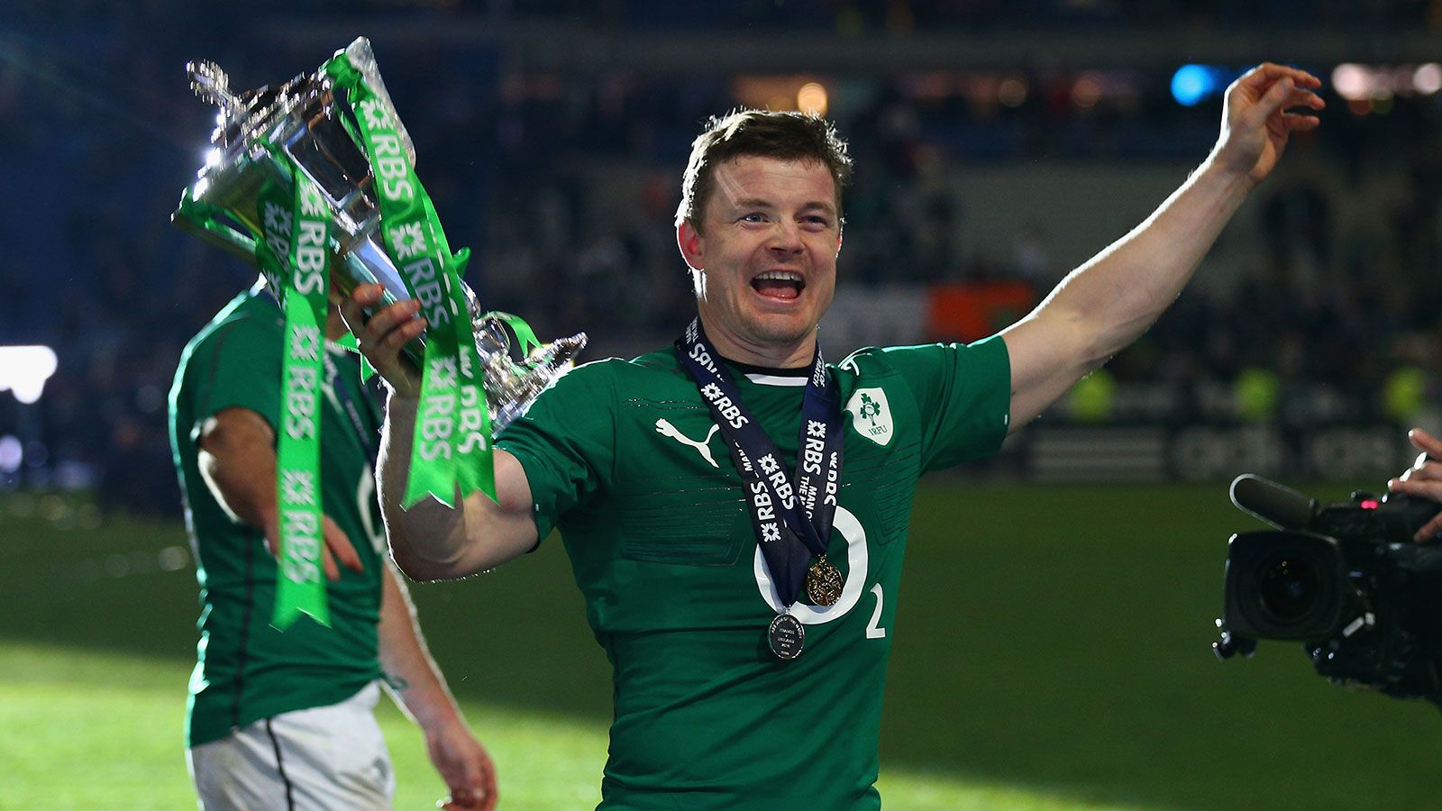 AL GRAN CAMPE�N �SALUD!