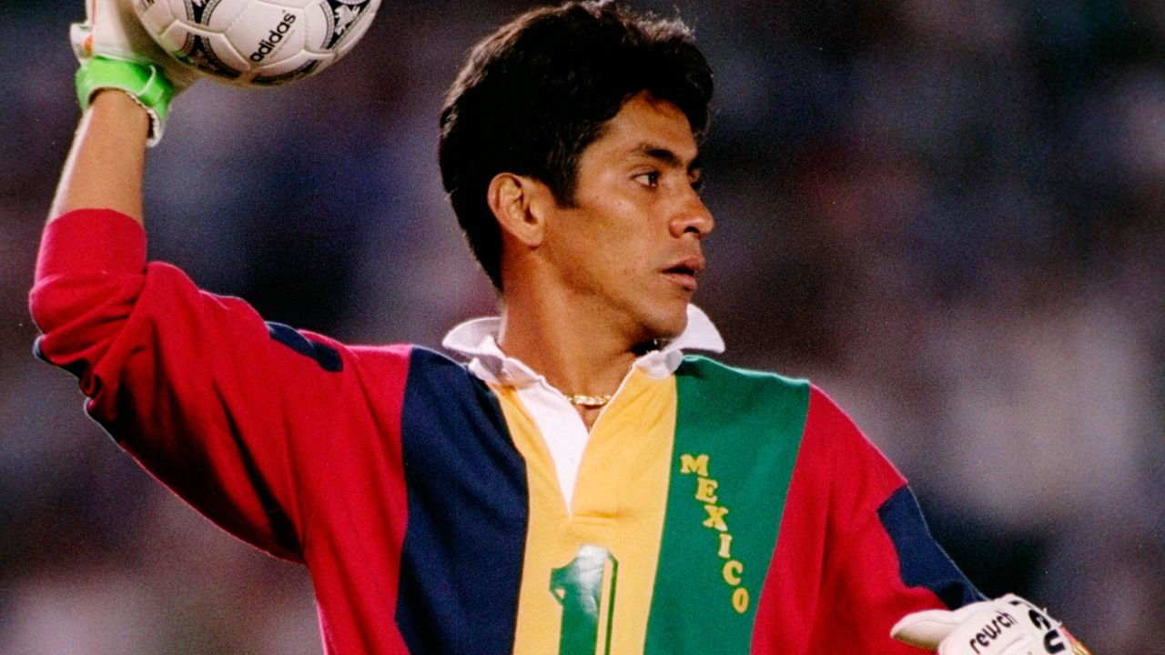 Cumplea�os 48 de Jorge Campos