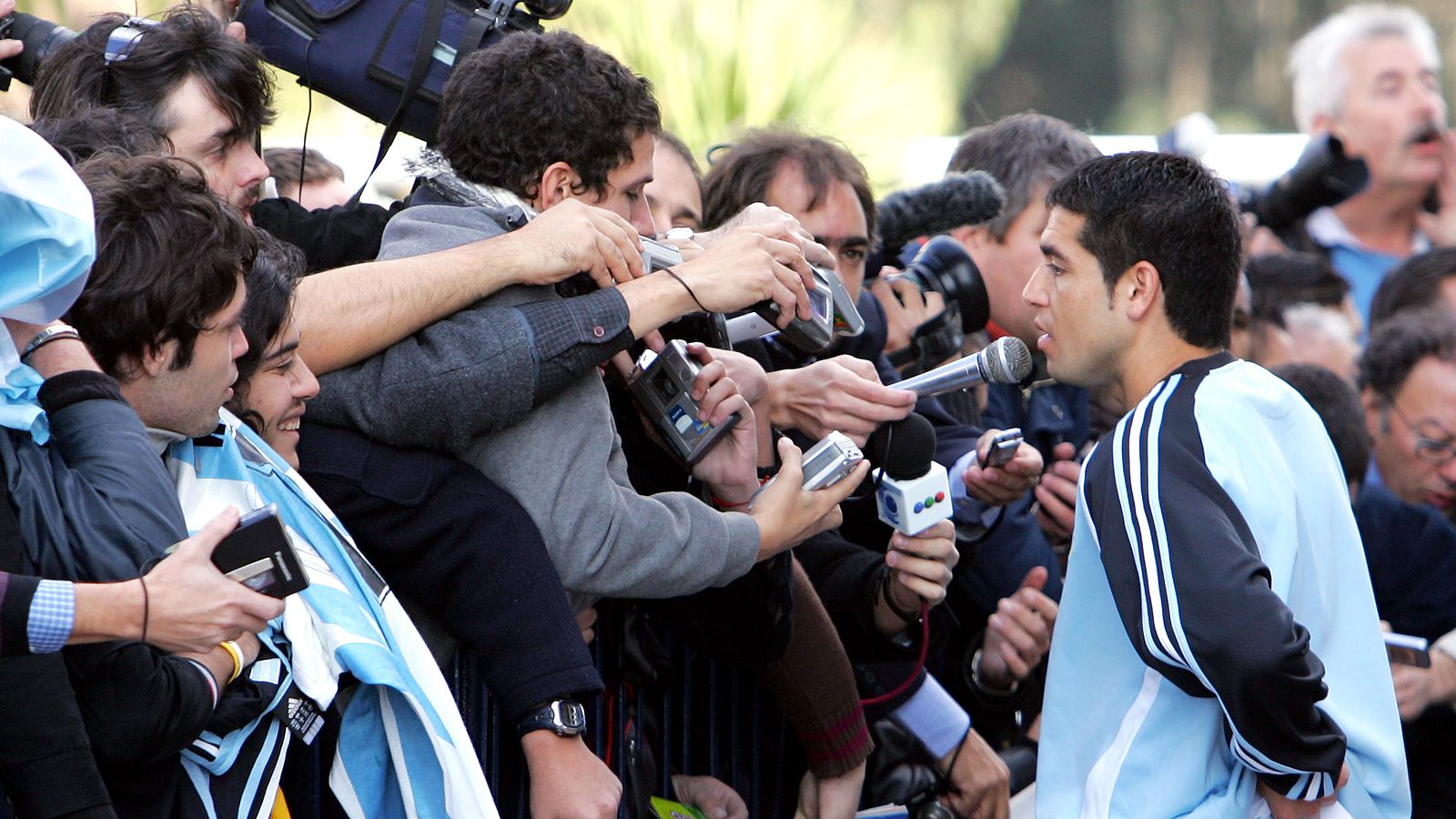 Juan Rom�n Riquelme