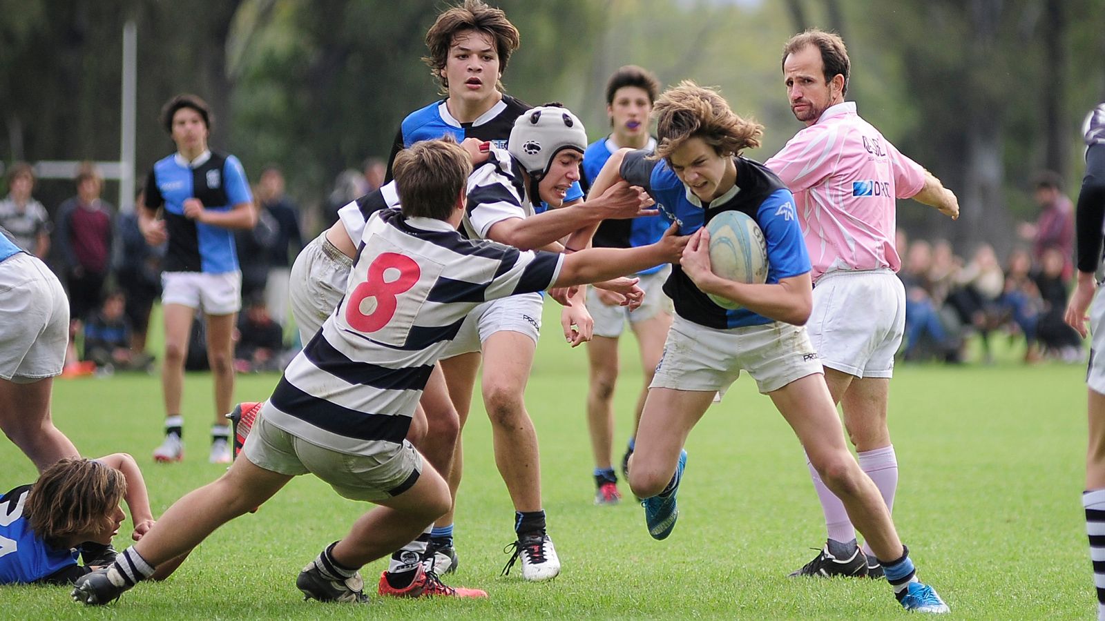 M�S QUE ACAD�MICO, UNIVERSITARIO