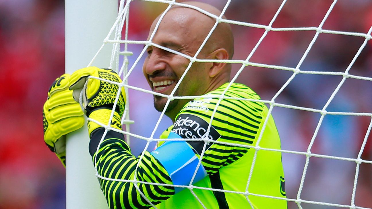 10 íconos que 'Conejo' Pérez vio debutar y retirarse