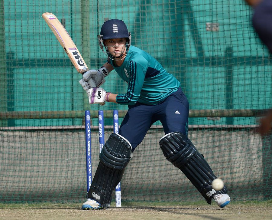 Sarah Taylor included in England's World Cup squad