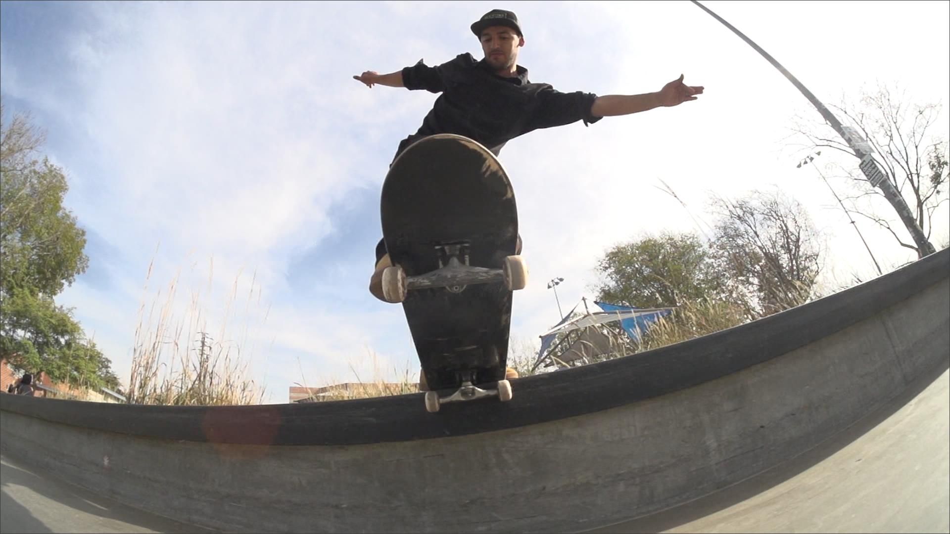 X Games Trick Tips -- Kelvin Hoefler backside tailslide - ESPN Video1920 x 1080