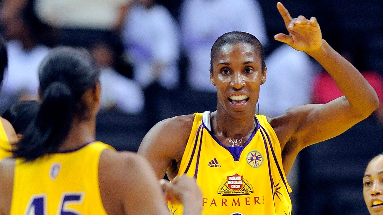 lisa leslie basketball shoes