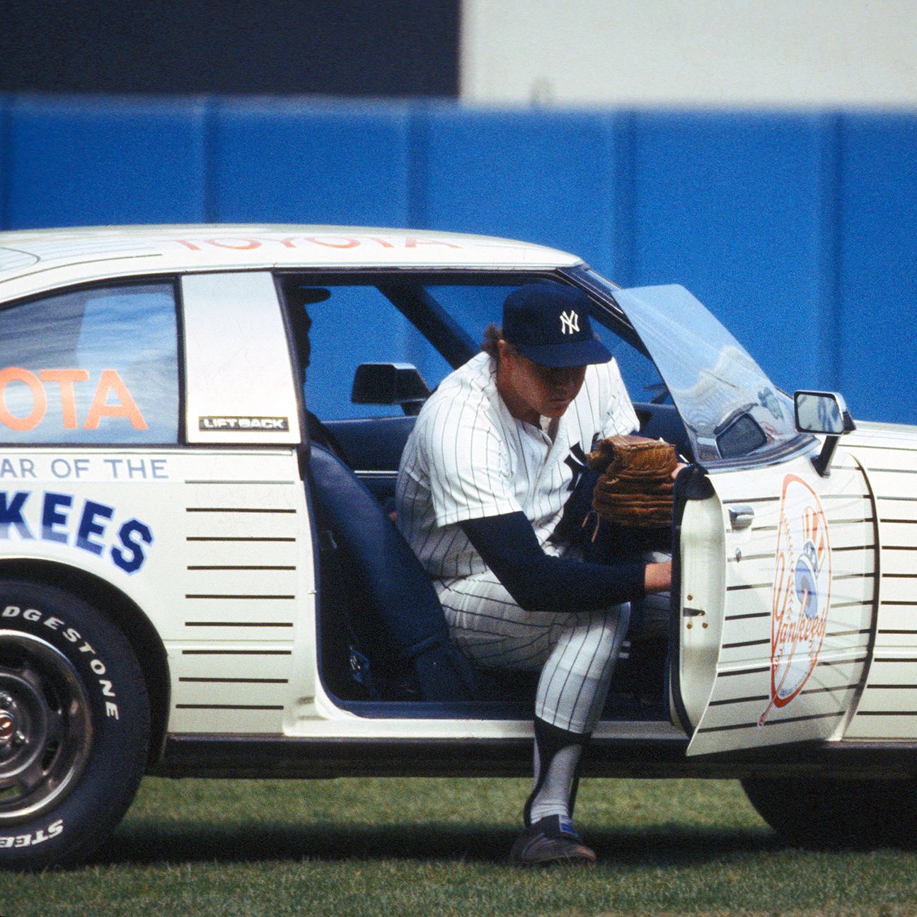 MLB - Should MLB bring back bullpen carts?