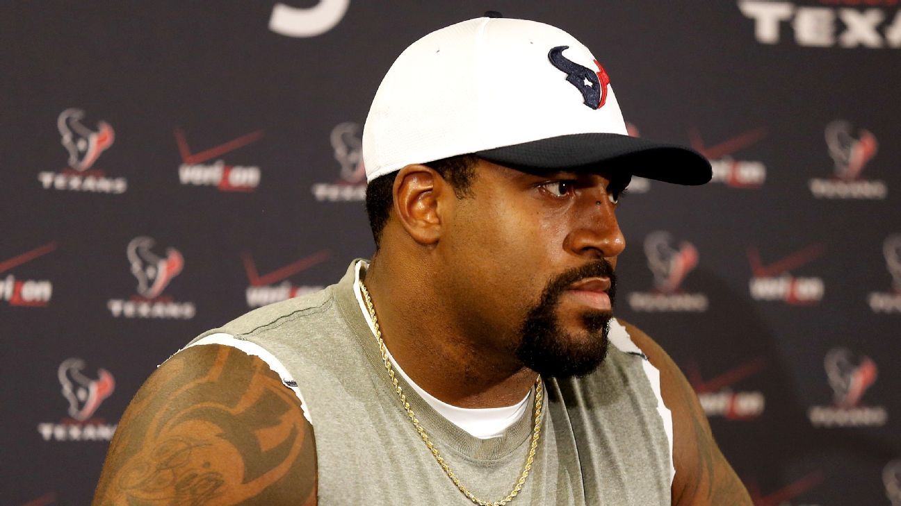 Texans LT Brown expects to return Sunday