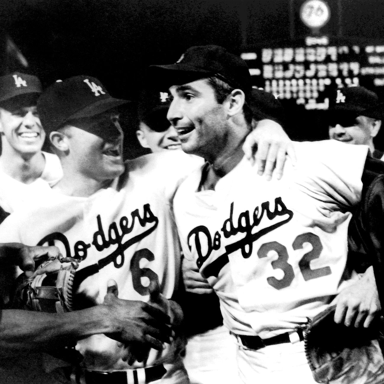 i?img=2Fphoto2F20152F08242Fnow_otd_0909SandyKoufax_cr__1296x1296.jpg
