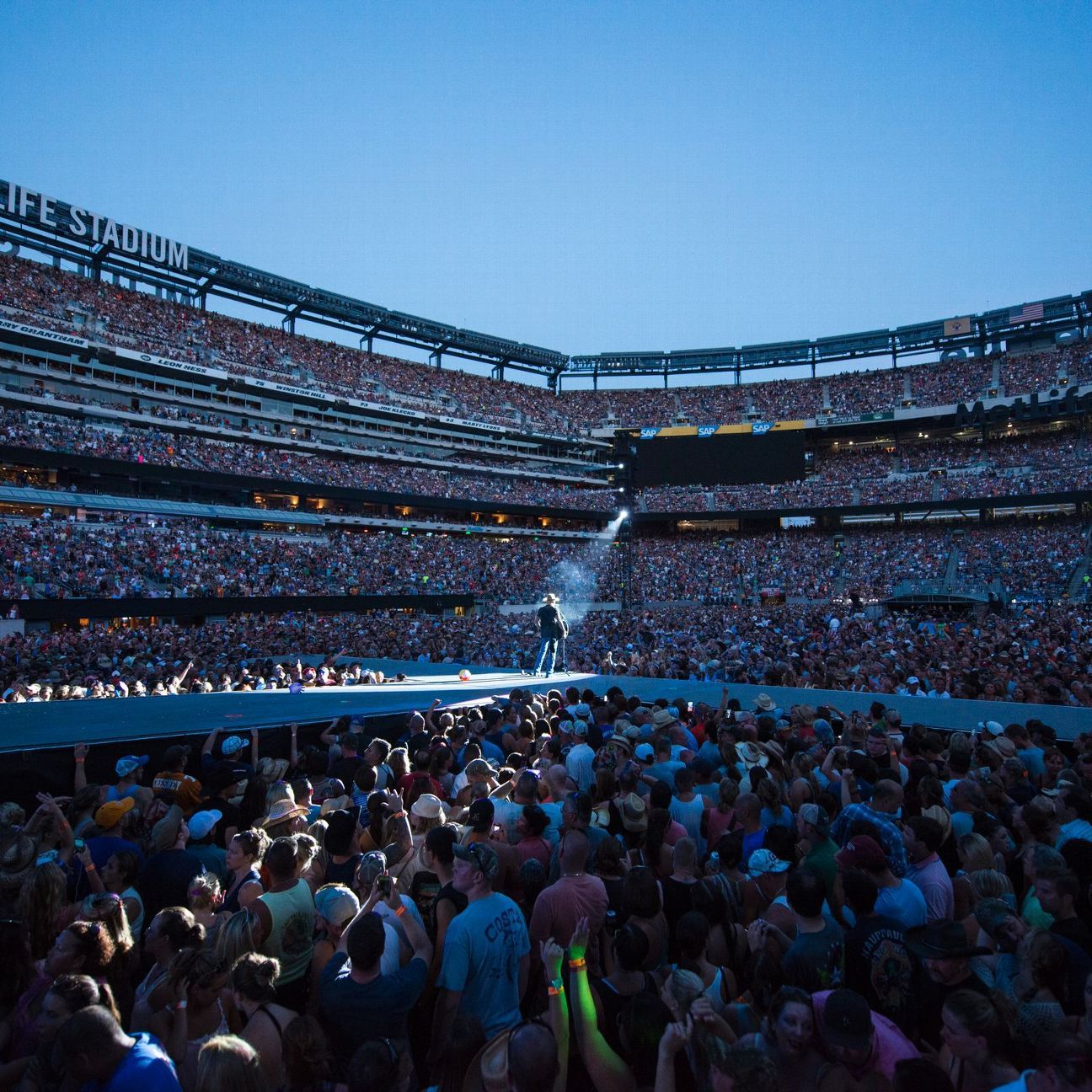 Smith: Jason Aldean and 'The Truth' behind a few iconic stadiums