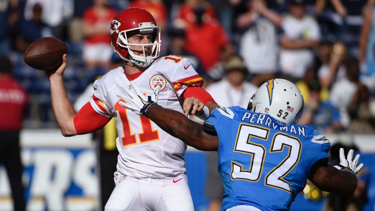 Alex Smith's big-play passing game lifts Chiefs to easy victory