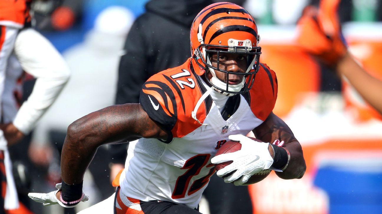 Mohamed Sanu perfect complement to Julio Jones