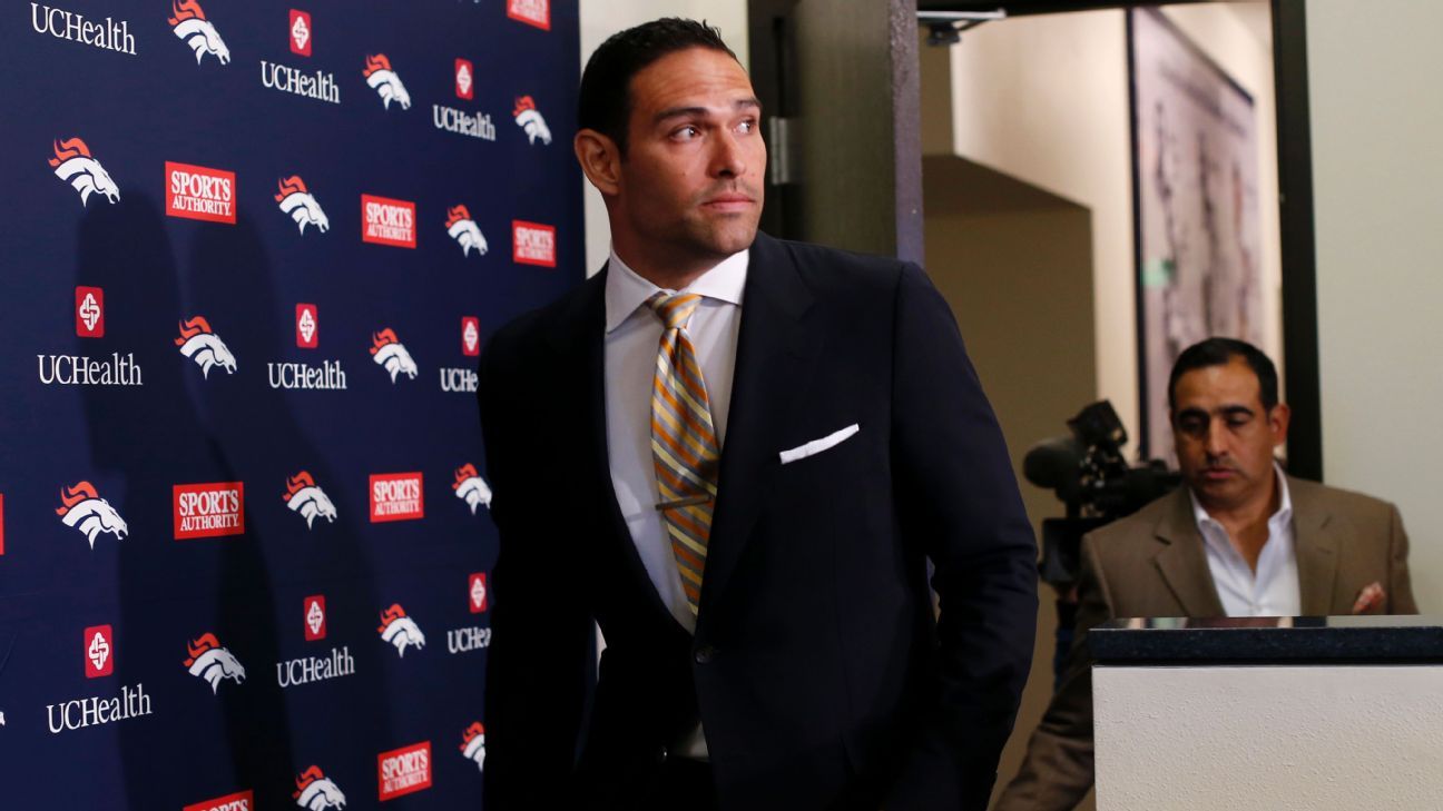 Broncos' Elway practices patience with QB search