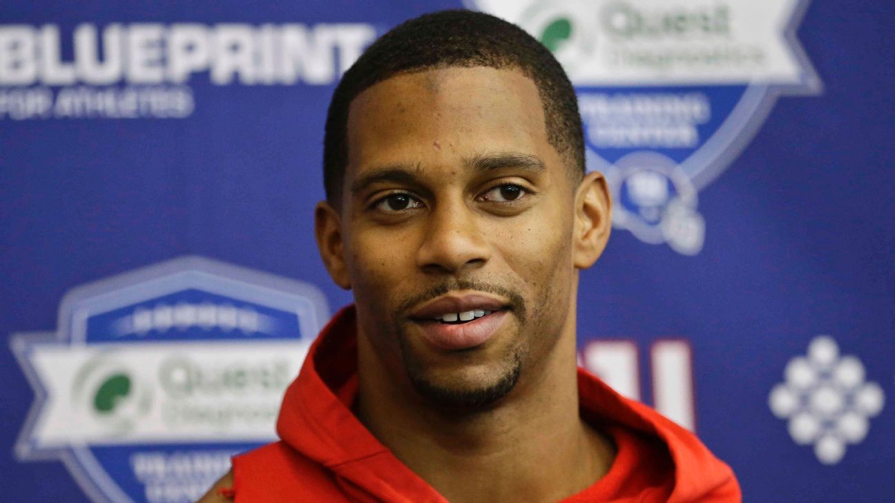 Giants still taking it slow, targeting training camp for Victor Cruz
