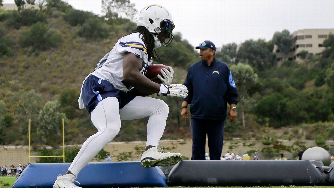 Chargers RB Melvin Gordon finishes offseason confident in knee, knowledge of offense