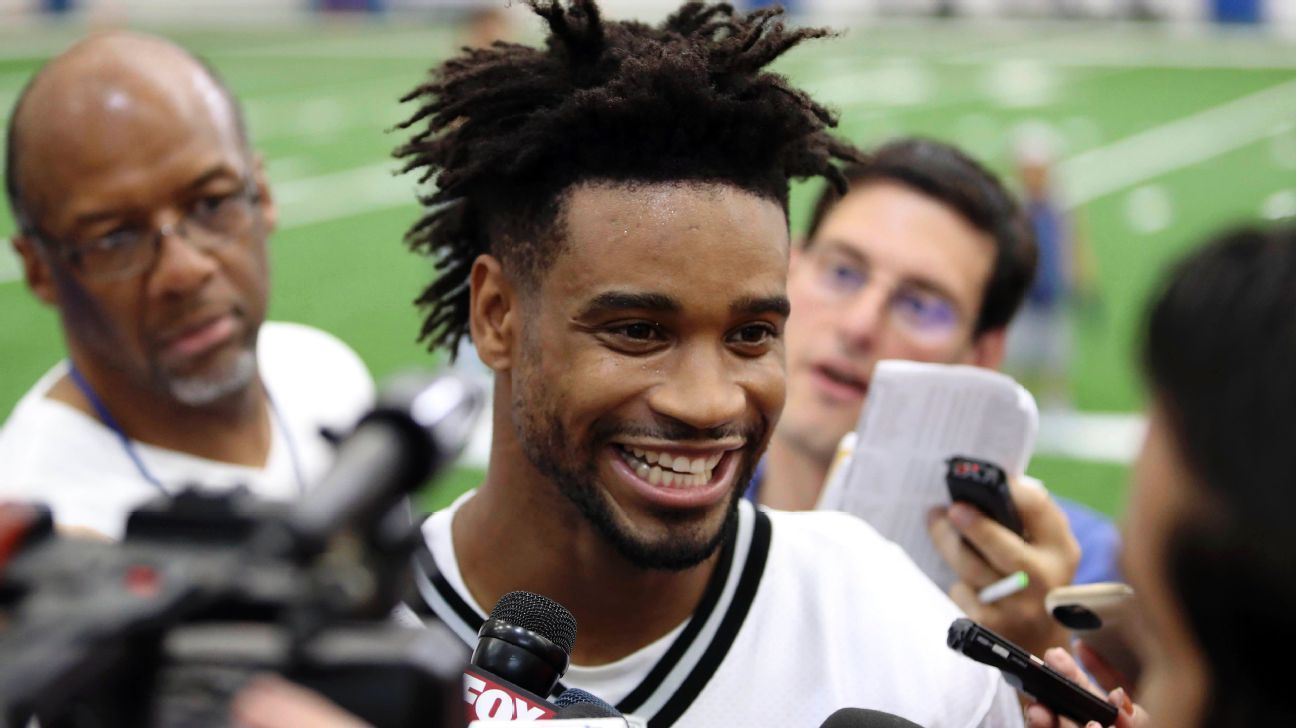 Lions CB Darius Slay literally runs out of gas the day after signing extension