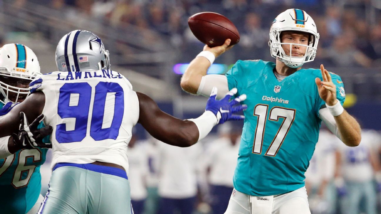 Dolphins QB Ryan Tannehill takes advantage of quality pass protection