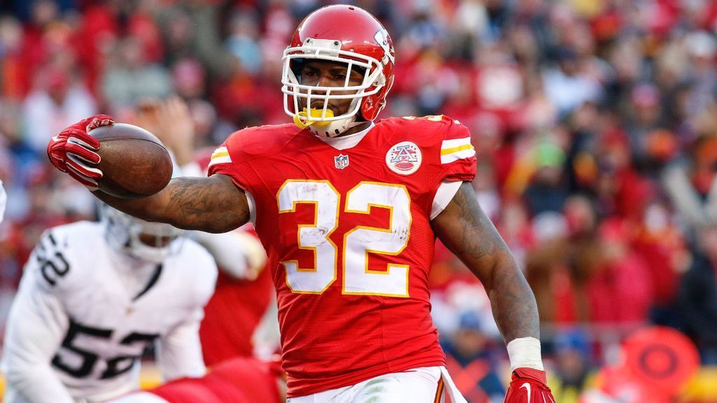Chiefs again face the question: Spencer Ware or Charcandrick West?