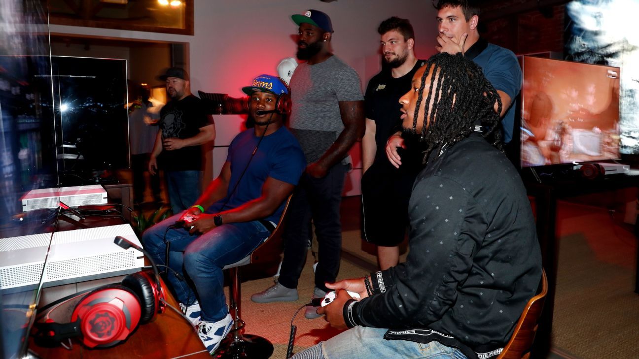 Rams RB Todd Gurley soaking up the L.A. experience