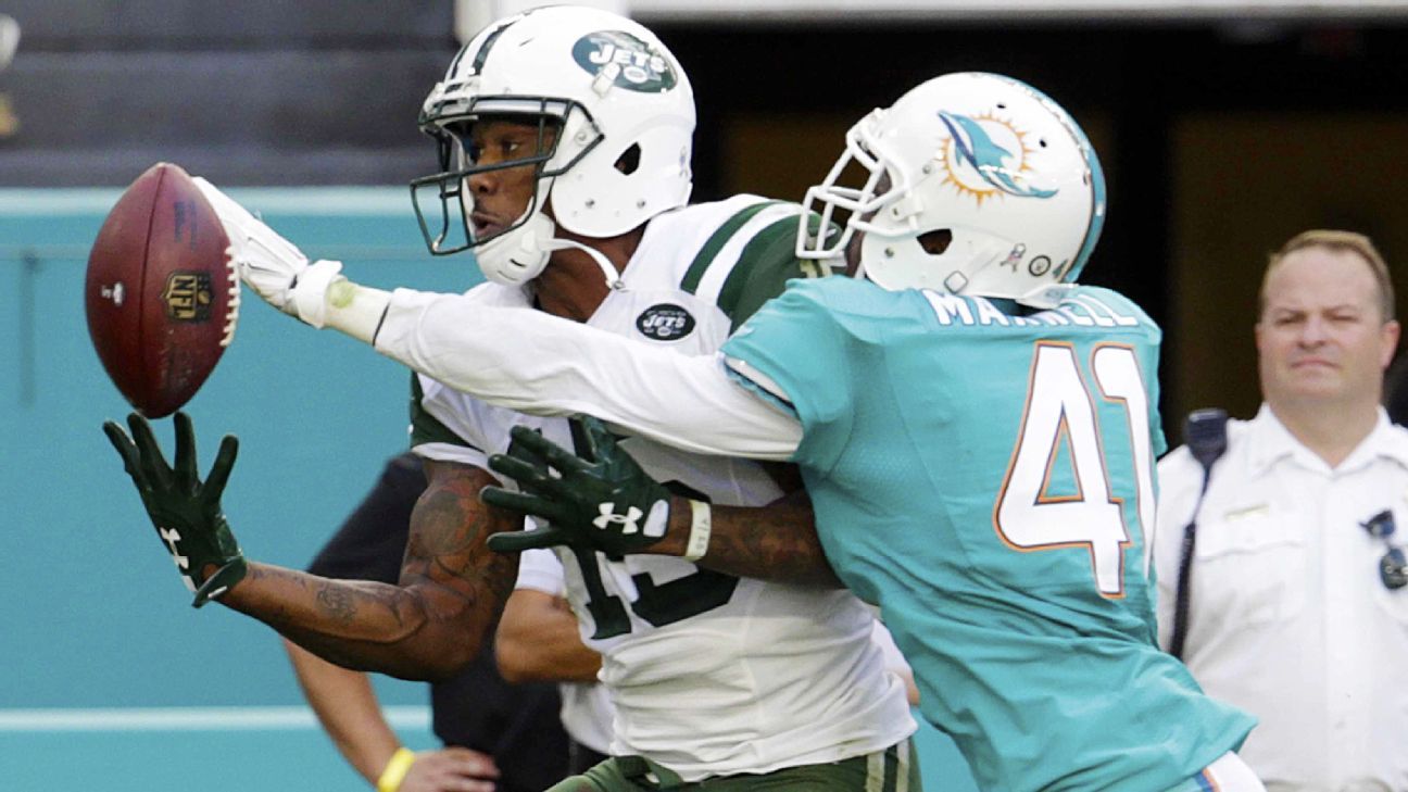 Jets' Marshall continues rant, flags Fins' Maxwell