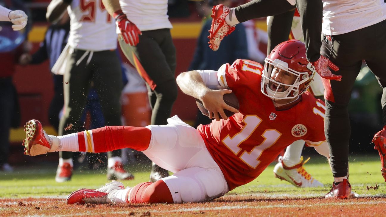 Alex Smith acknowledges parts of his game need improvement