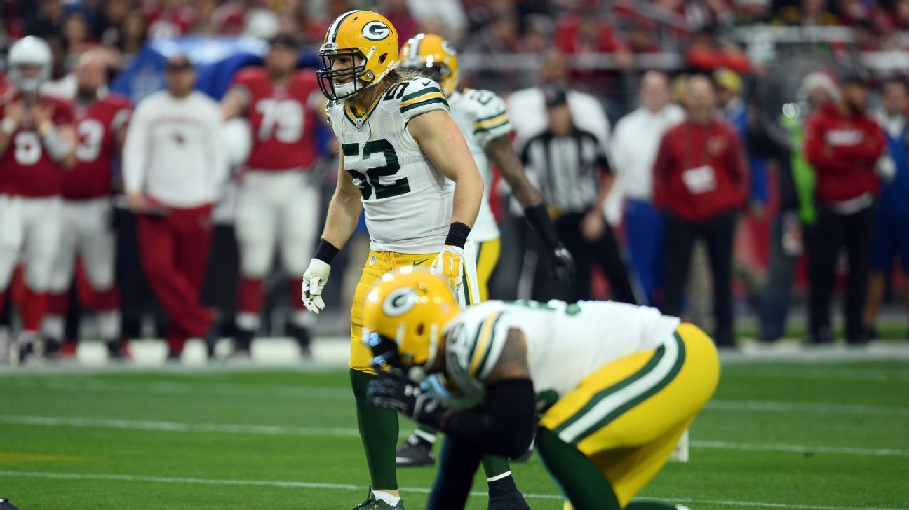 Clay Matthews' return to OLB likely means end of signal-calling duty