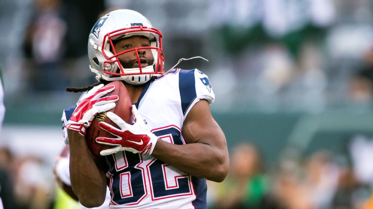 Source: Pats sign WR Martin to 2-year extension