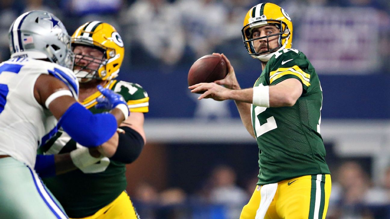 Aaron Rodgers pulls off another free-play TD pass for Packers