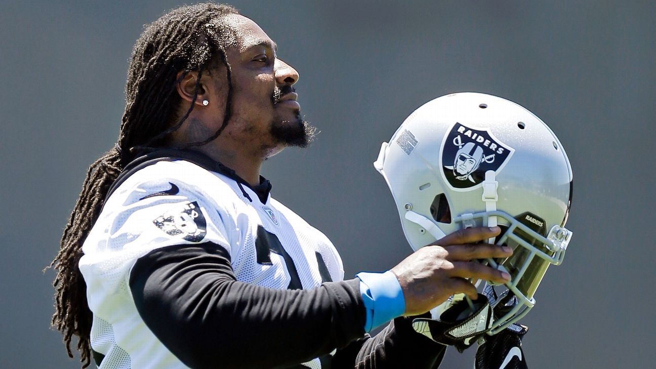 Predicting the best newcomer in each NFL division