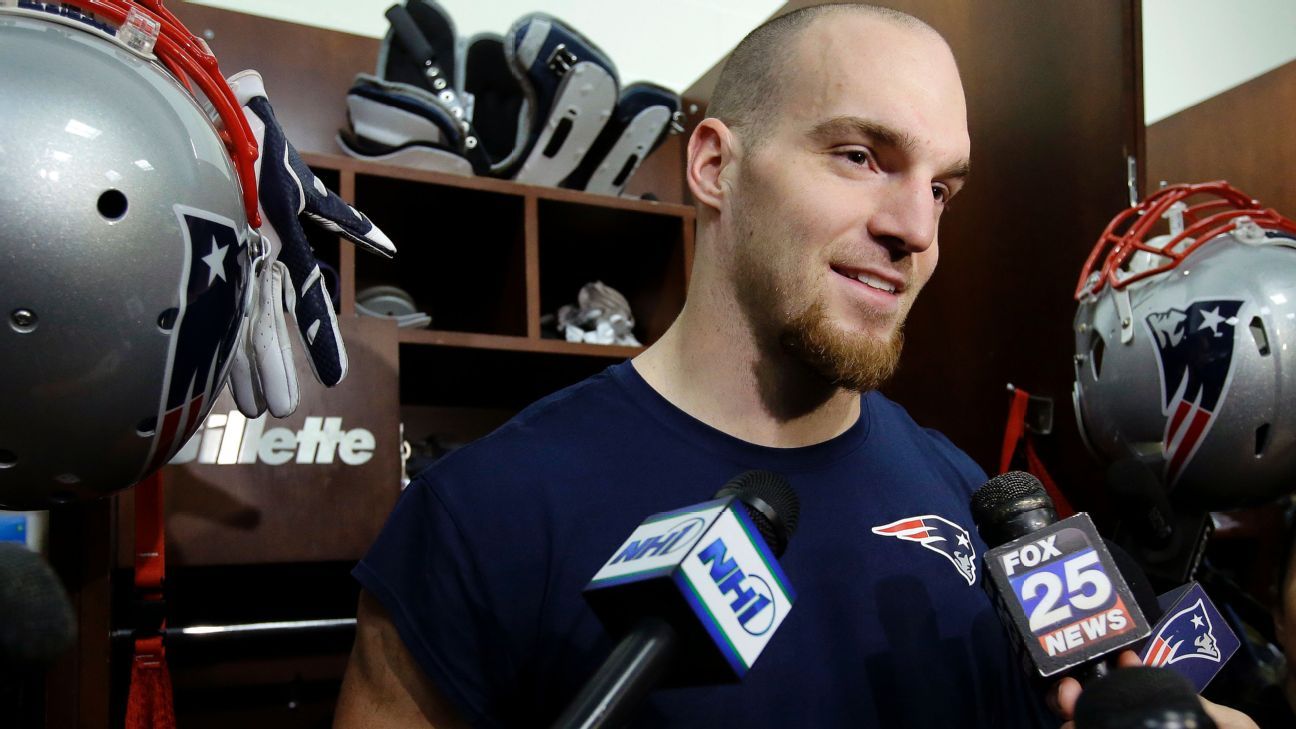 Patriots' Matt Lengel uses NFL platform to support police officers