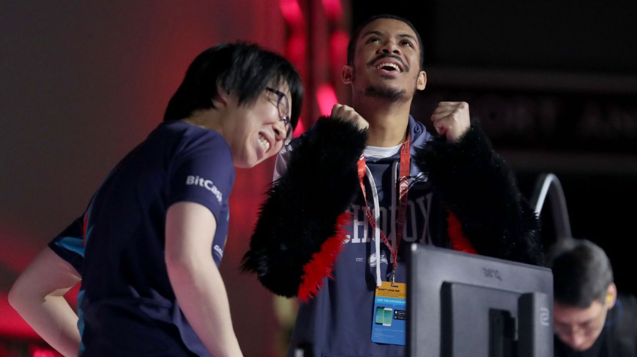 SonicFox adds yet another Evo trophy to his storied legacy