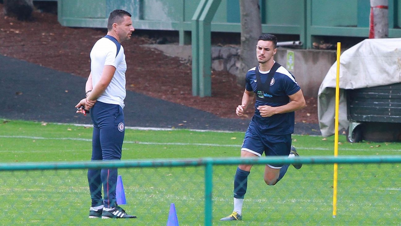 Tras lesión en la rodilla izquierda, Eustáquio ya entrena en cancha