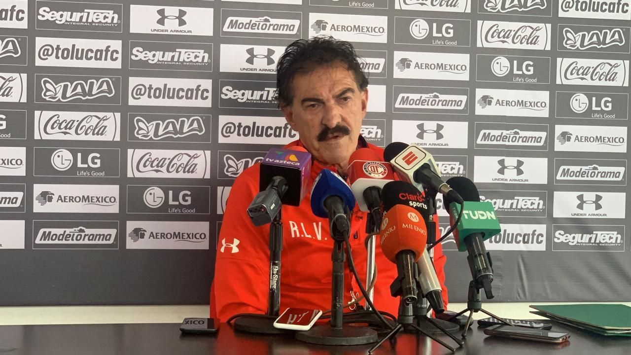 La Volpe: Hay equipos que juegan peor que Toluca y están arriba en la tabla