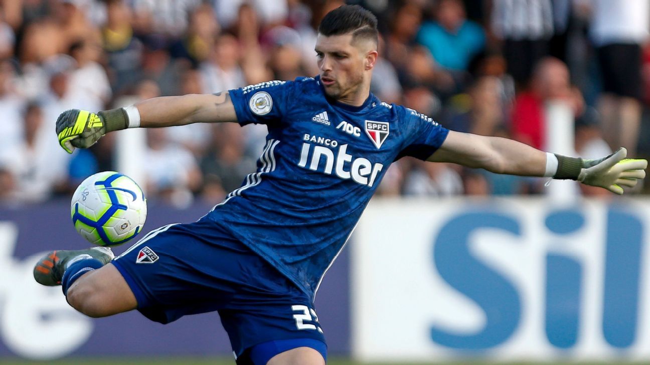 Sao Paulo oficializó la compra de Tiago Volpi a Querétaro