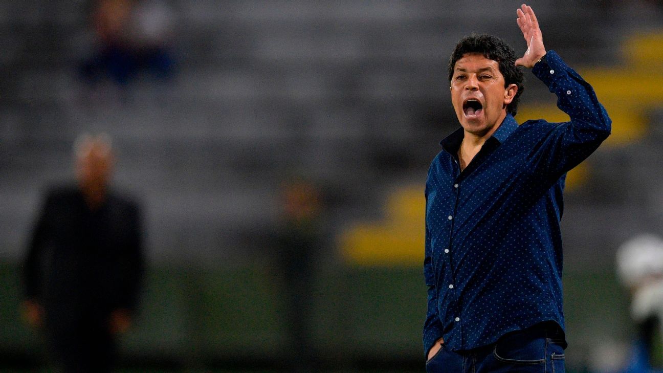 Macará anunció la salida de Paúl Vélez como entrenador