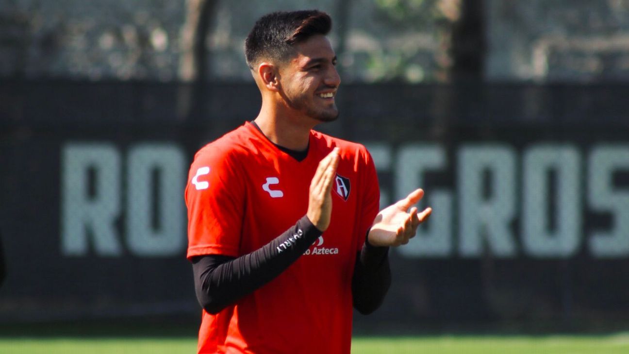 Atlas anuncia cesión de Alejandro Gómez al Boavista de Portugal