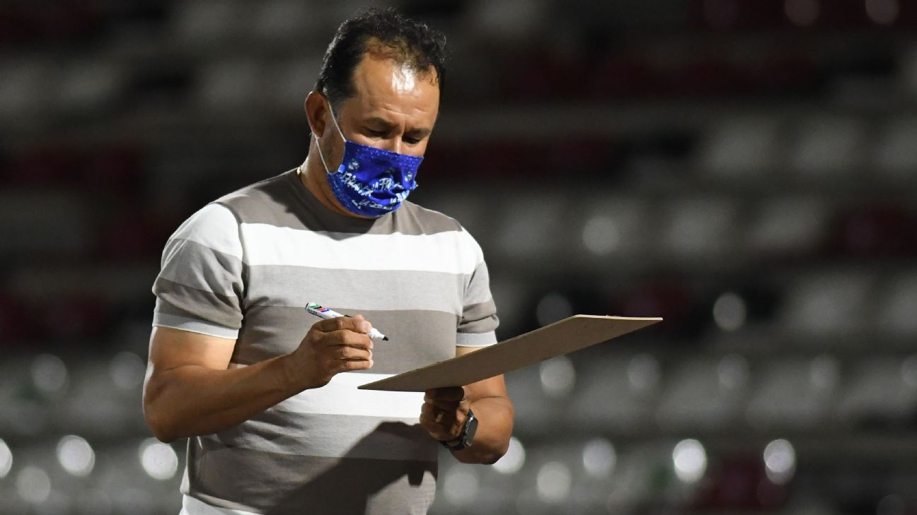 Juan Reynoso no ve mal a Puebla pese a seis derrotas en siete juegos