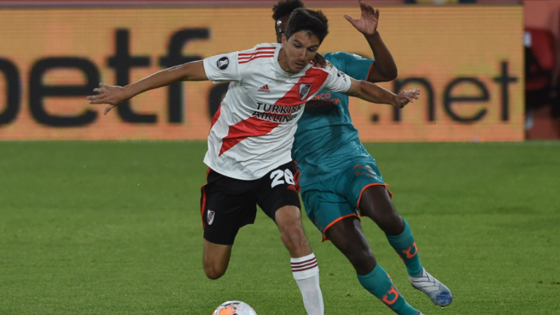 For Gallardo's peace of mind, Nacho Fernández only suffered a blow.