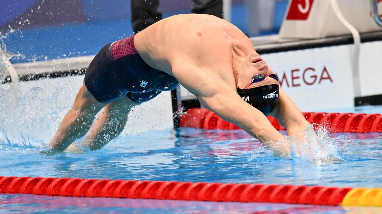 ryan-murphy-bronce-dorso