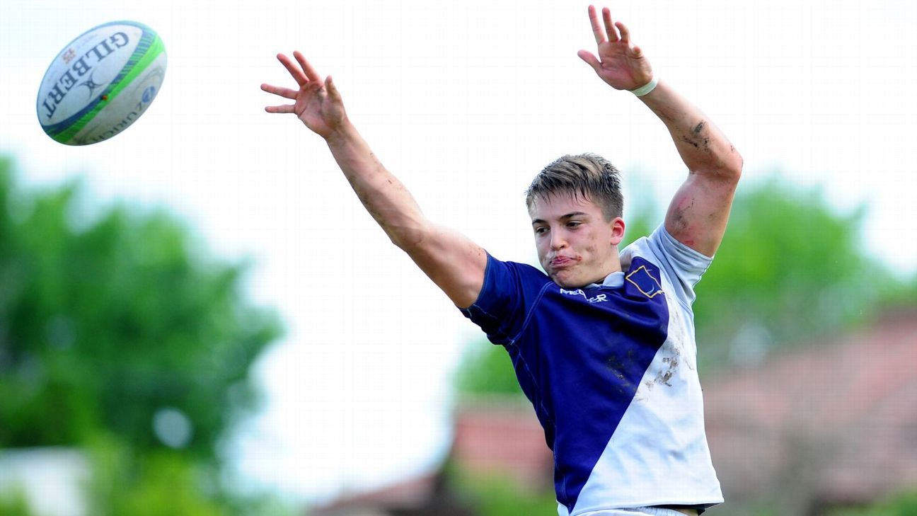 Galera de fotos de la victoria de Champagnat sobre Los Tilos en Menores de 18