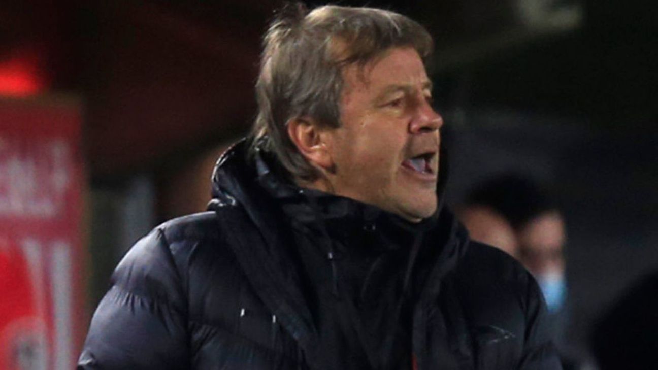 Ricardo Zielinski renunció y ya no es más el entrenador de Estudiantes