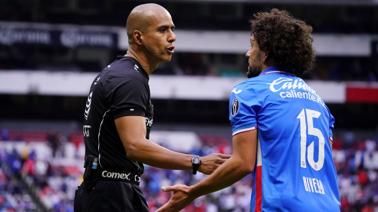 Las posibles sanciones que puede enfrentar Ibrahim Martínez, de acuerdo al reglamento