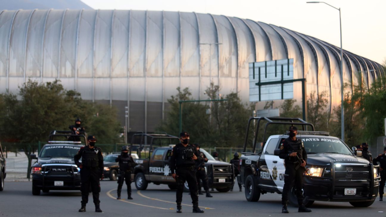 Autoridades de Nuevo León doblarán a 1,500 los elementos de seguridad para el Clásico Regio