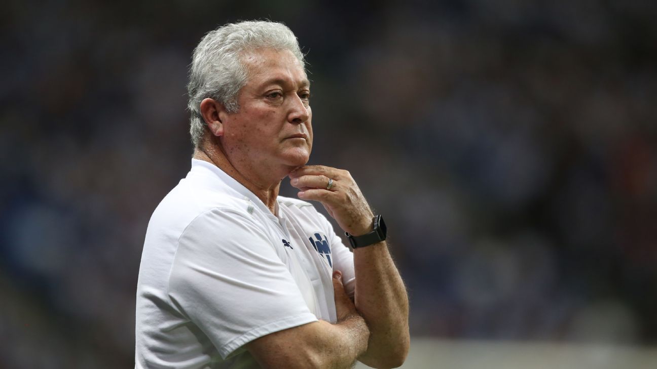 Víctor Manuel Vucetich dirigió sin problemas entrenamiento de Rayados