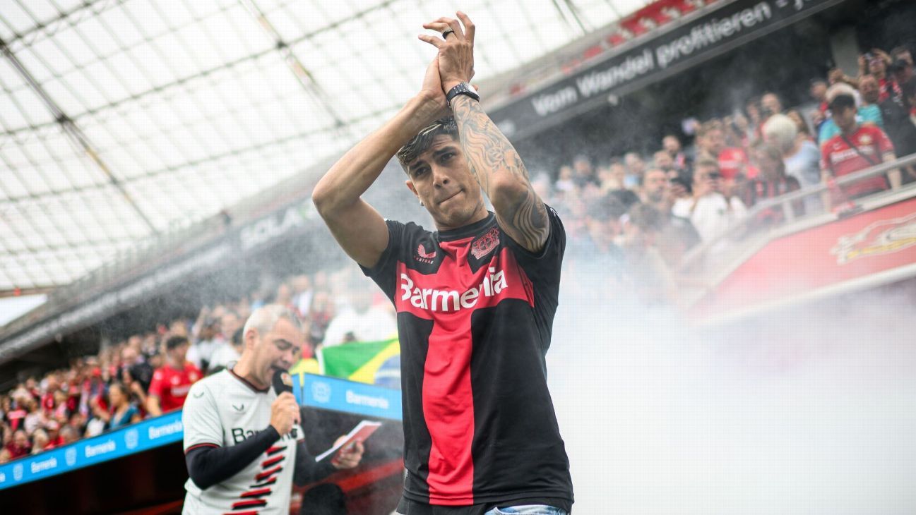 Piero Hincapié participó de la presentación del Bayer Leverkusen - ESPN