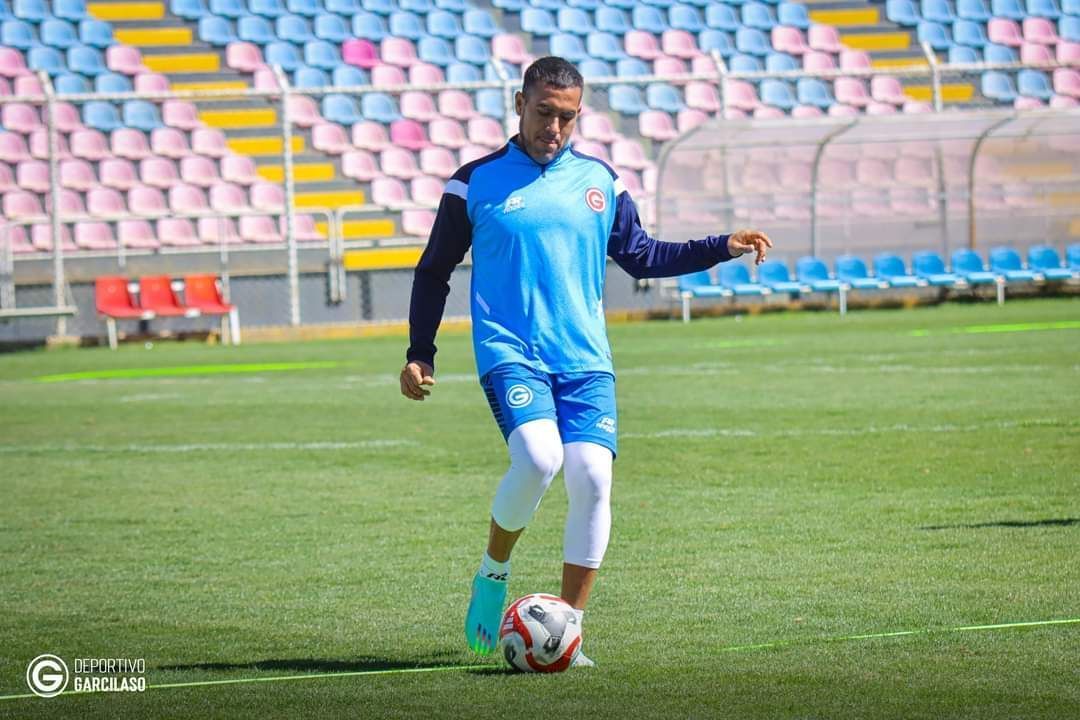 Andrés Chicaiza sigue esperando la inscripción en Perú: 