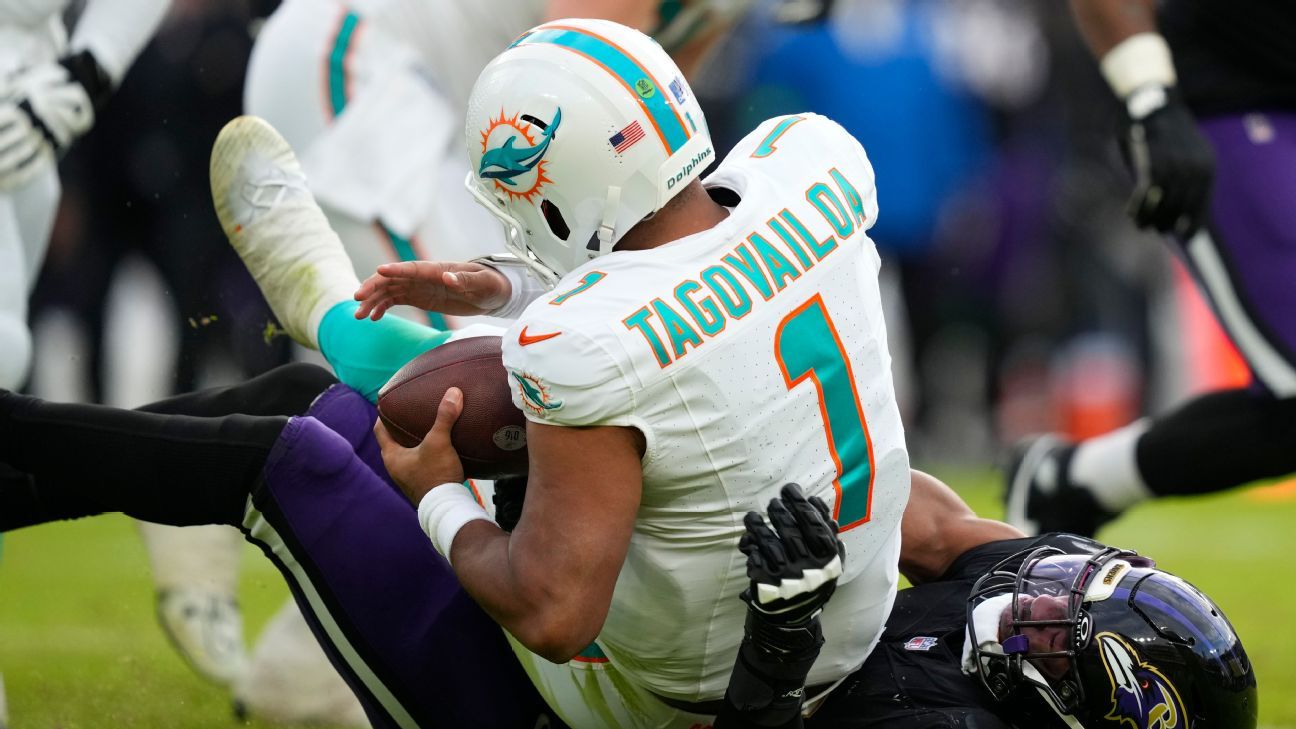 Tua Tagovailoa, Bradley Chubb y Xavien Howard, de Dolphins, lesionados ante Ravens - ESPN