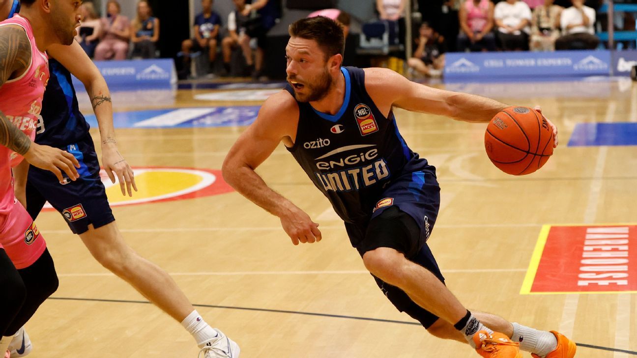 NBL Round 15 Melbourne United come from behind to defeat New Zealand Breakers - ESPN