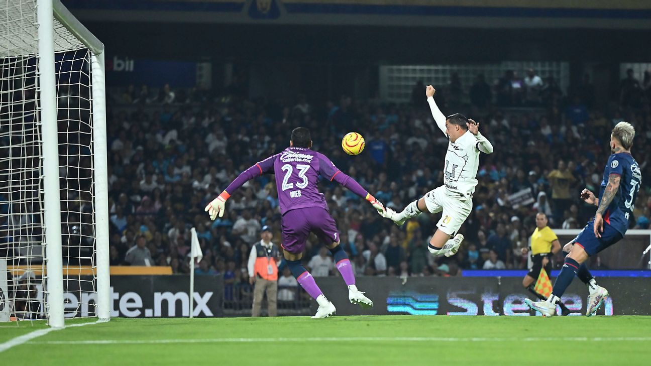 Pumas y Cruz Azul siguen sin ganar, pero vuelven al cero en su arco - ESPN