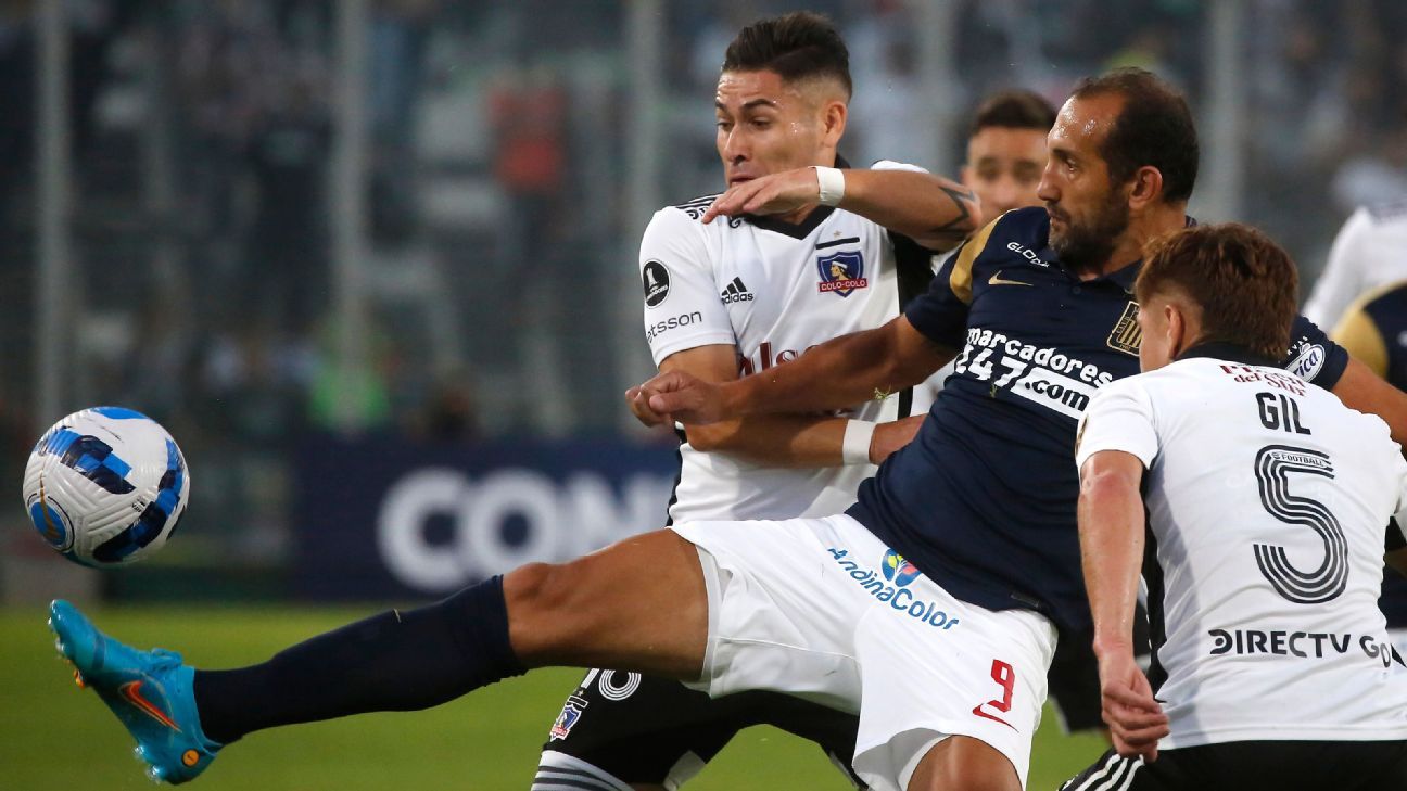 ¿Cómo le fue a Colo Colo cuando recibió a rivales peruanos por la CONMEBOL Libertadores? - ESPN