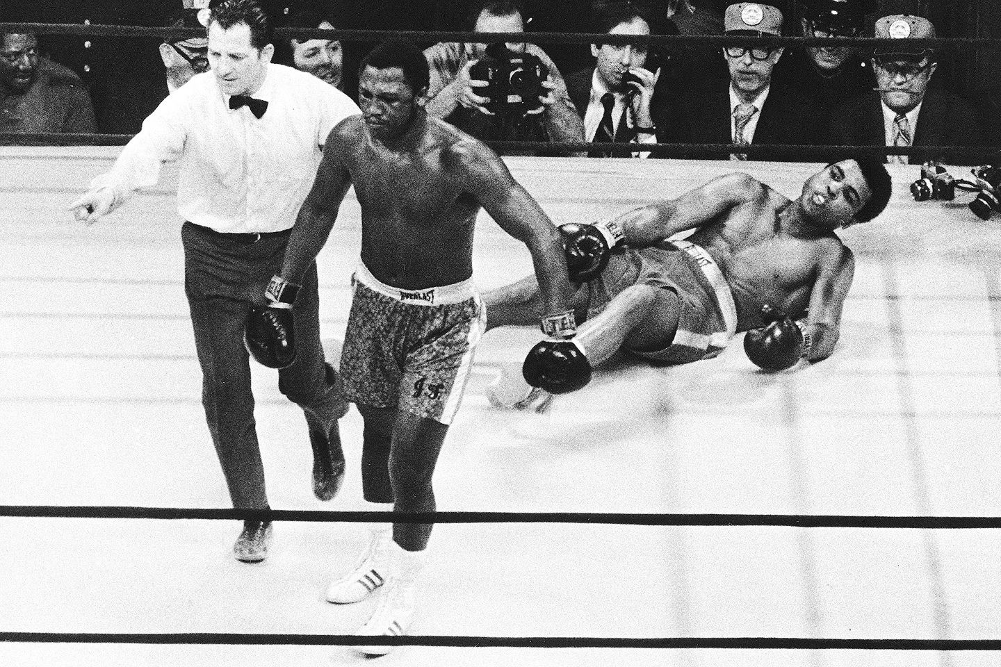 MUHAMMAD ALI 1942 - 2016