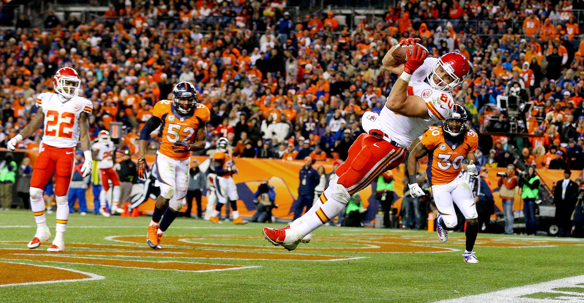 chiefs-in-the-end-zone-the-week-in-pictures-for-nov-12-17-2013-espn